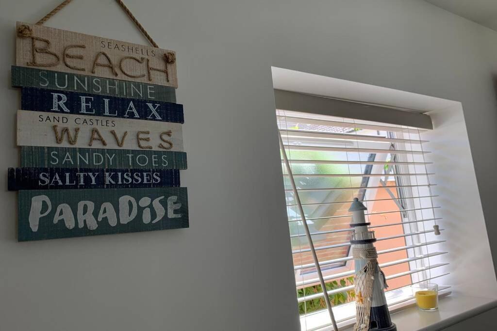 Bournemouth Nr Town Beach Train Coach Shops Lovely Entire Apartment Allows Quiet Good Dogs Εξωτερικό φωτογραφία