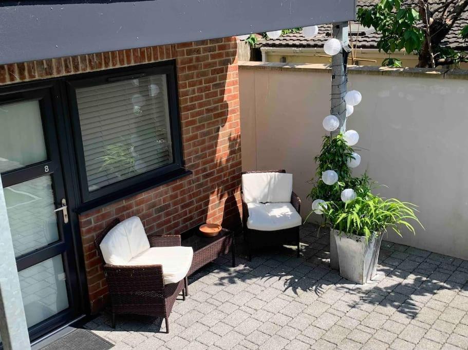 Bournemouth Nr Town Beach Train Coach Shops Lovely Entire Apartment Allows Quiet Good Dogs Εξωτερικό φωτογραφία